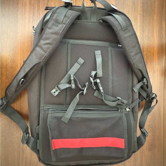 Pakt Travel Backpack (Original version only made in 30L size) - Picture 3 of 11